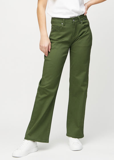 Loose jeans for women in dark green, color Renewals. Front view on a model, showing the roomy, wide-leg fit.