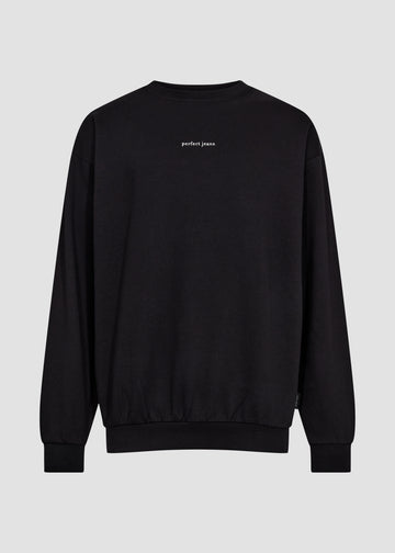 Sort unisex sweatshirt fra Perfect Jeans, med hvidt logo midt på brystet, set forfra.